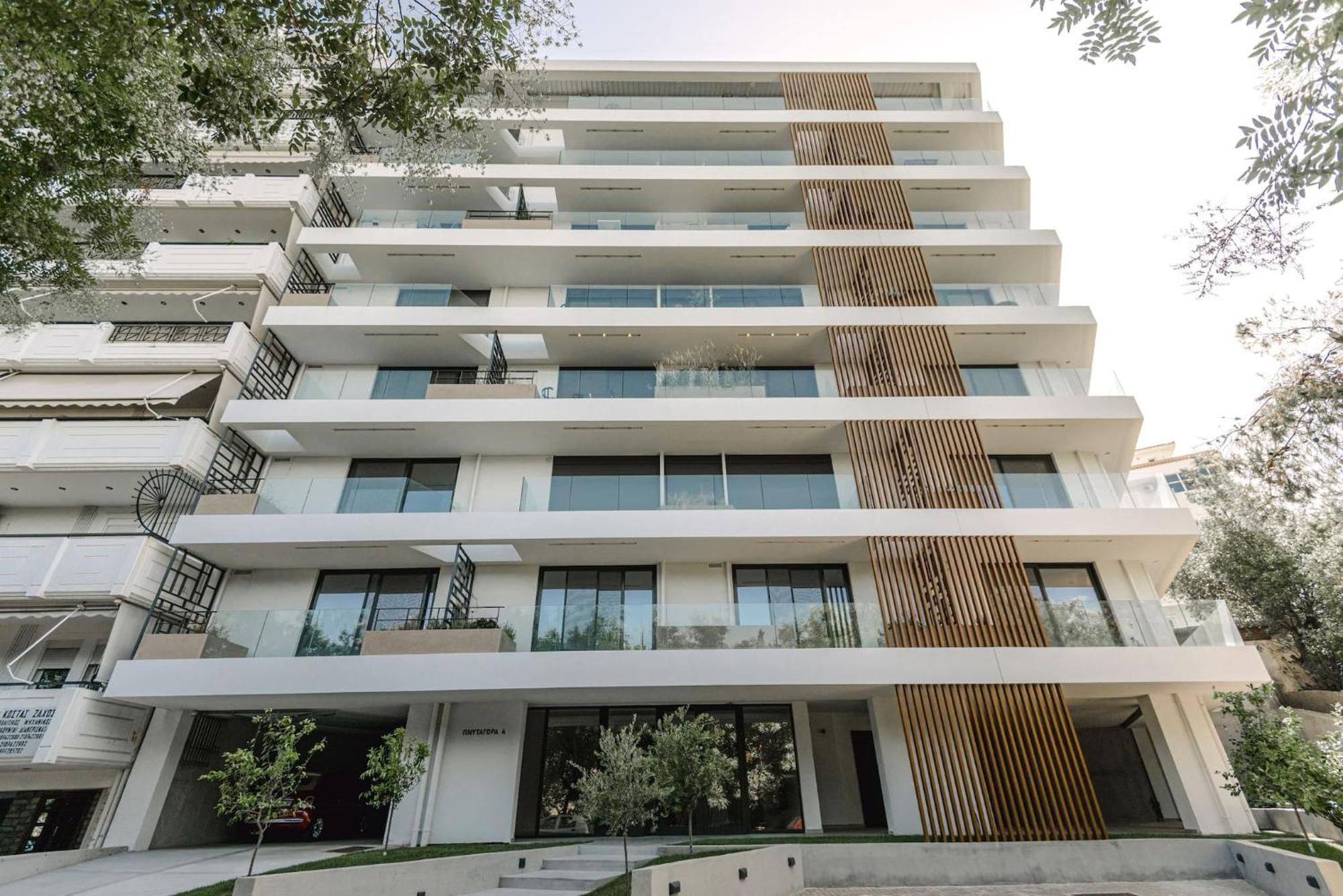 Urban Apt With Stunning Acropolis View & Roofdeck Atina Dış mekan fotoğraf